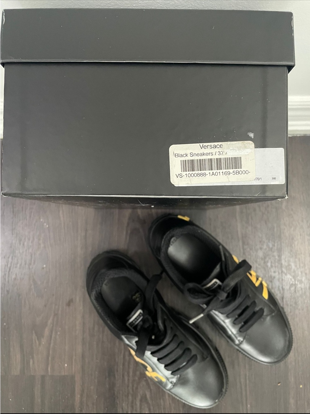 Authentic! Versace Black kids sneaker